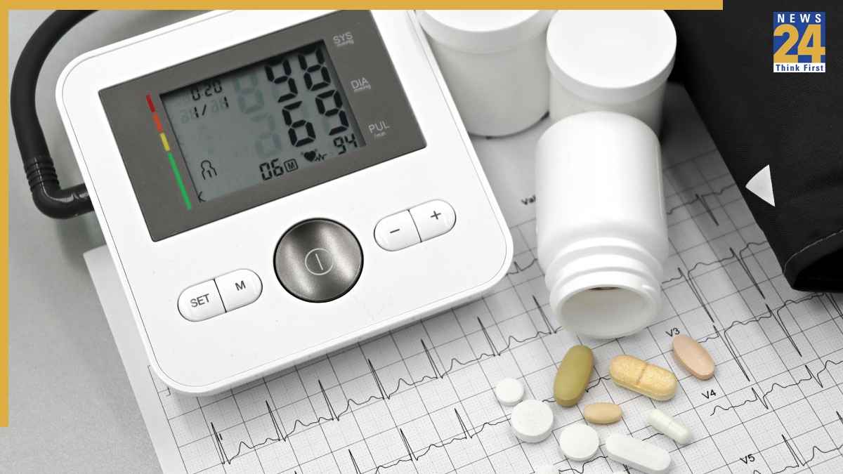 Low BP Remedies: अचानक लो बीपी हो जाए तो क्या करें? ये 3 उपाय बचा सकते हैं आपकी जान!