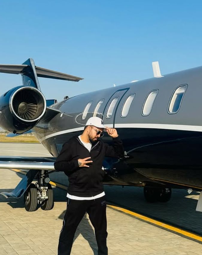 Singer Mika Singh Singer Mika Singh-1-2-3-4-5-6