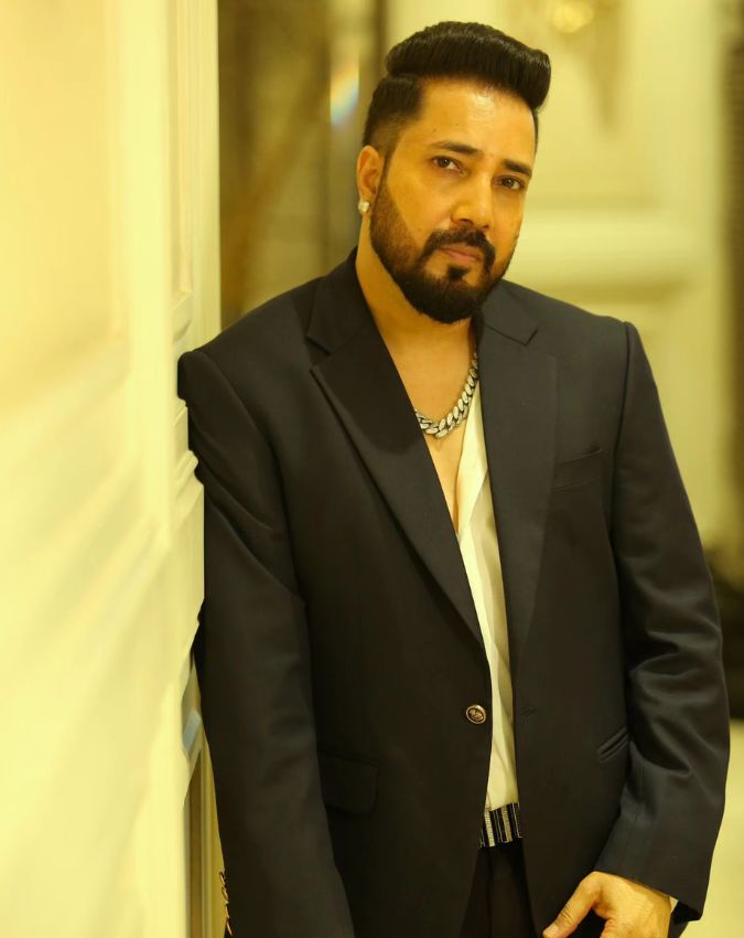 Singer Mika Singh Singer Mika Singh-1-2-3-4