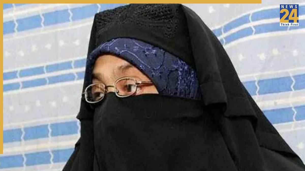 Delhi Court Sentences Separatist Leader Asiya Andrabi to Life Imprisonment