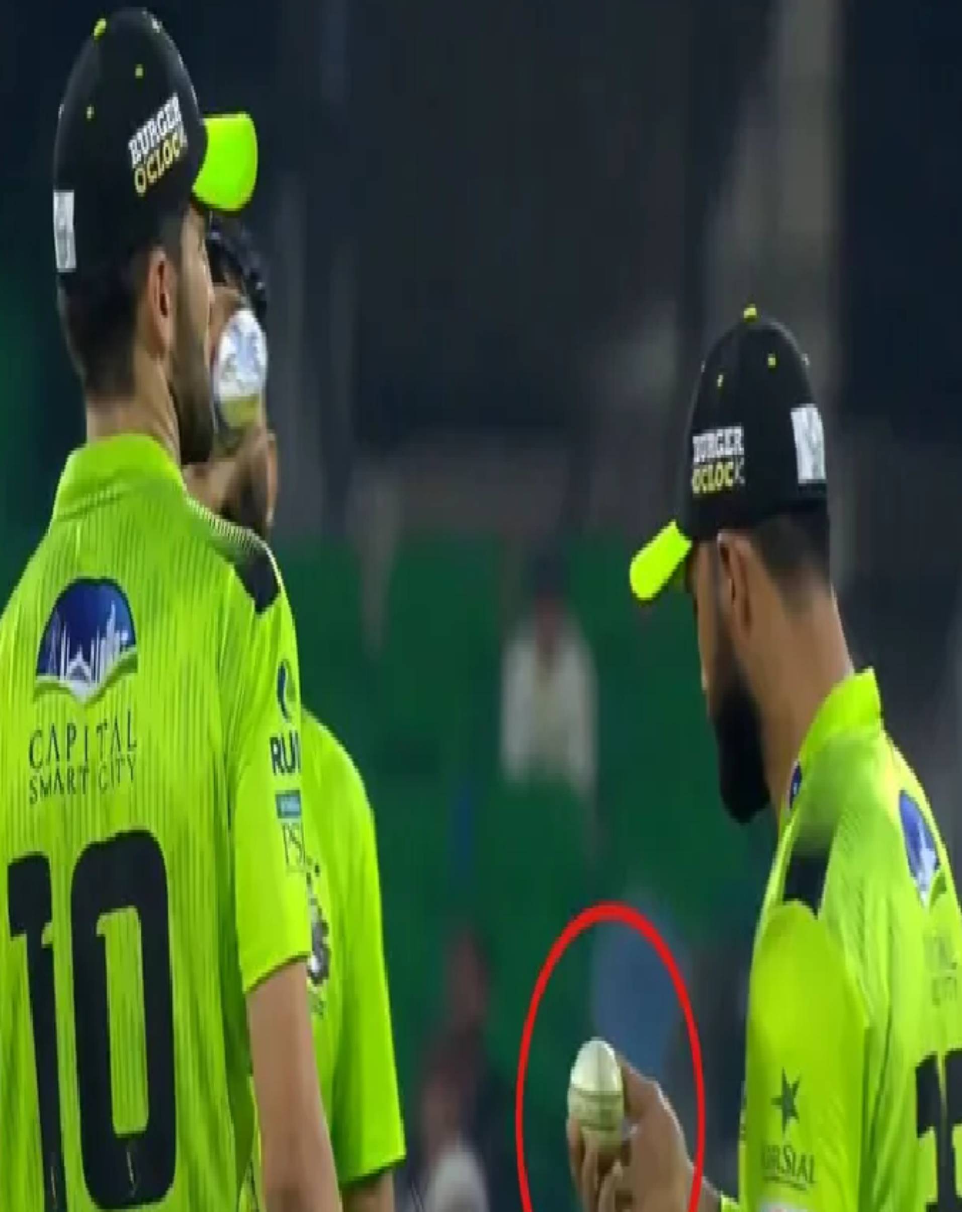 Pakistan Players Ball Tampering-1-2