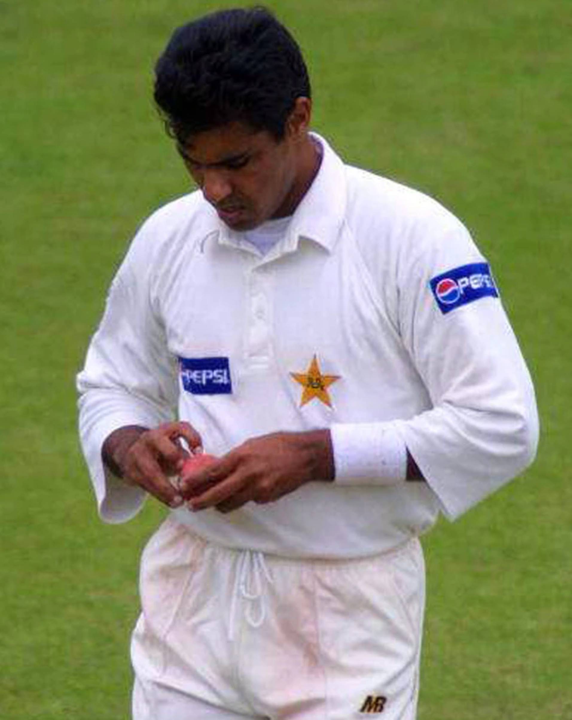 Pakistan Players Ball Tampering-1-2-3