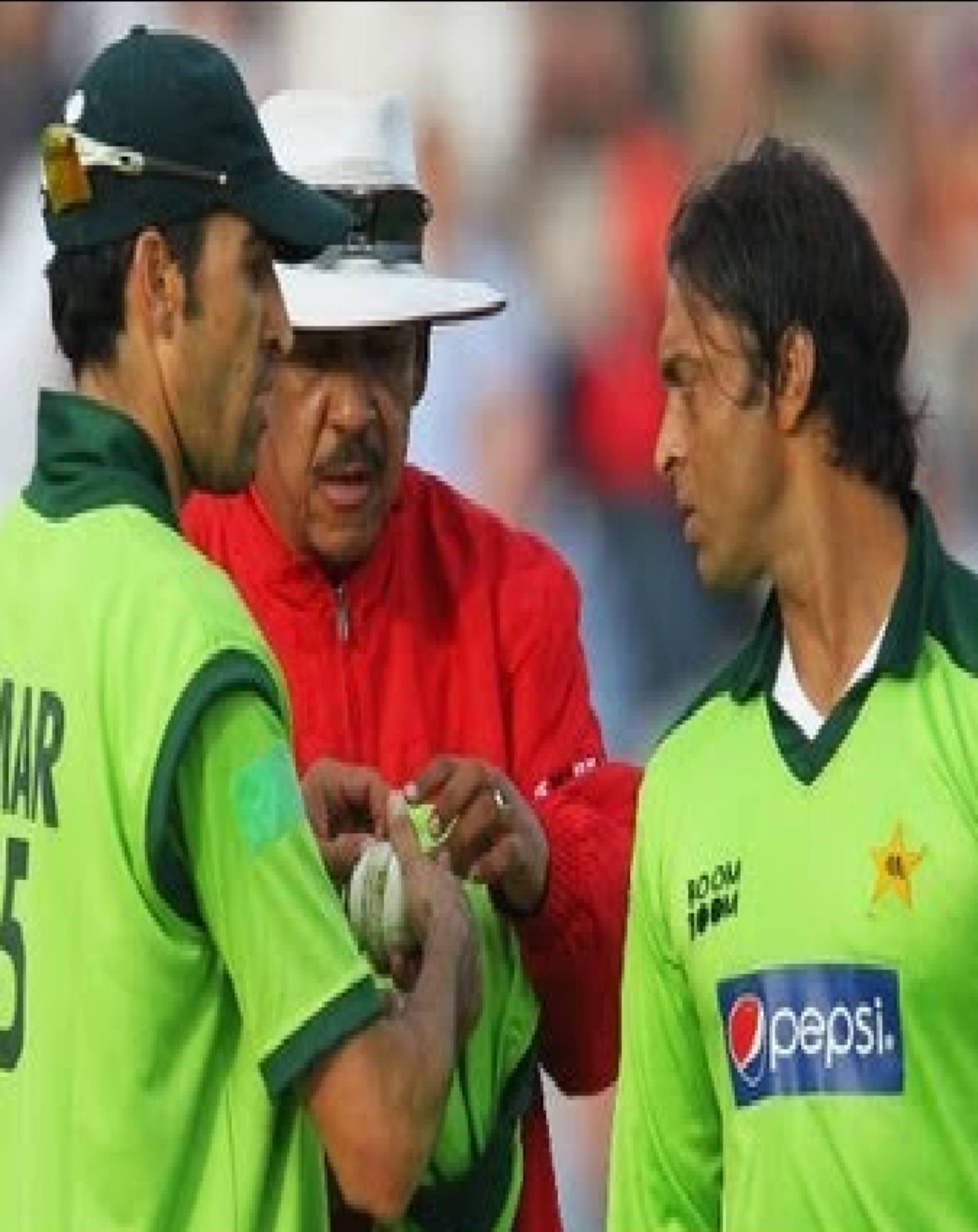 Pakistan Players Ball Tampering-1-2-3-4-5