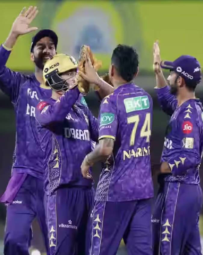 ipl-trophy IPL Trophy-1-2-3-4