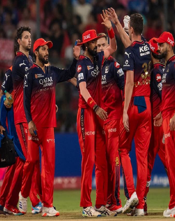 ipl-trophy IPL Trophy-1-2-3-4-5