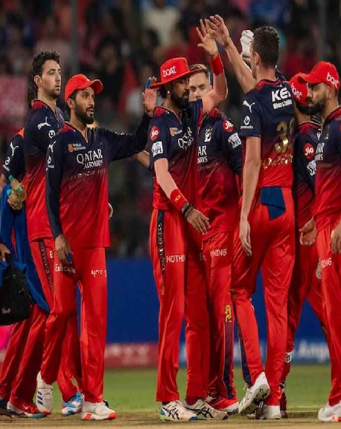 4. रॉयल चैलेंजर्स बेंगलुरु (RCB)