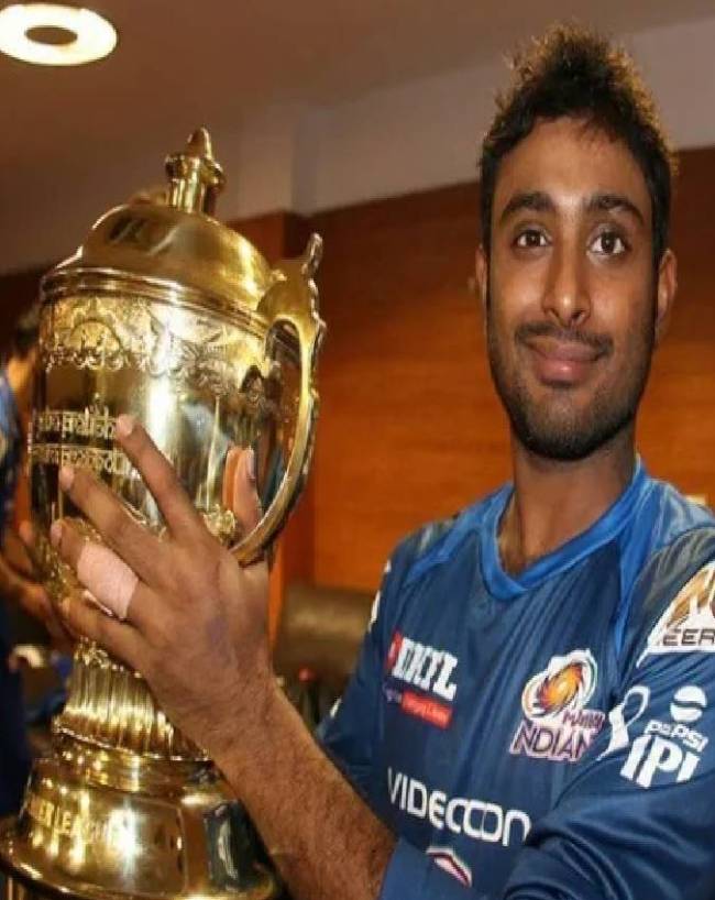 IPL Trophy-1-2-3