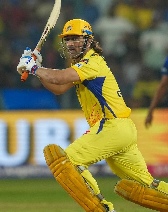 Most Runs as Wicketkeeper Batsman-1-2