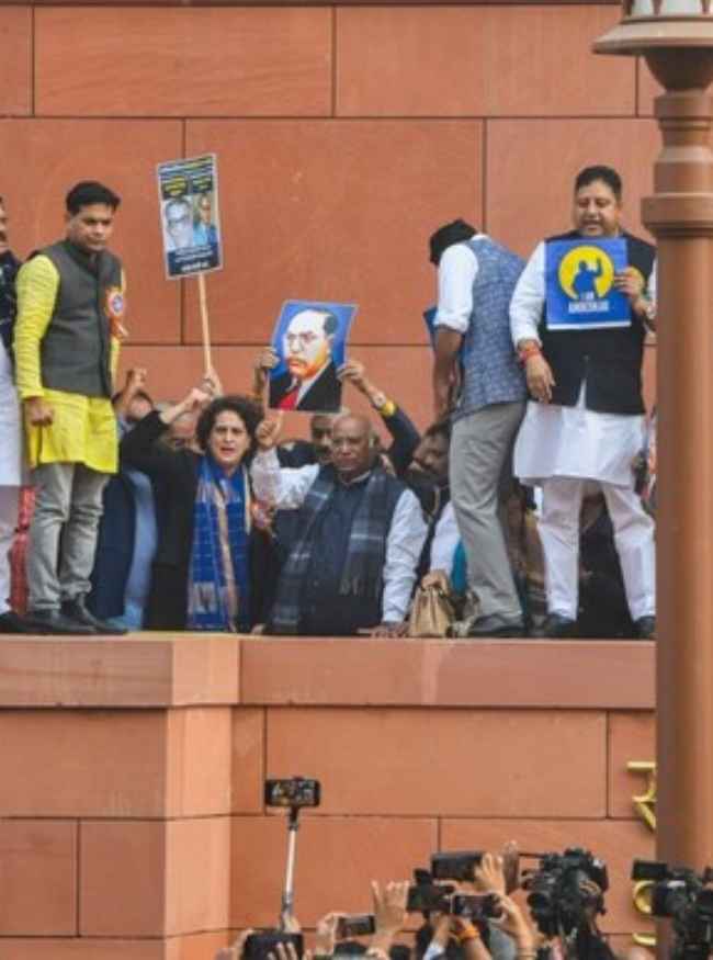 लोक सभा और राज्य सभा में कितना