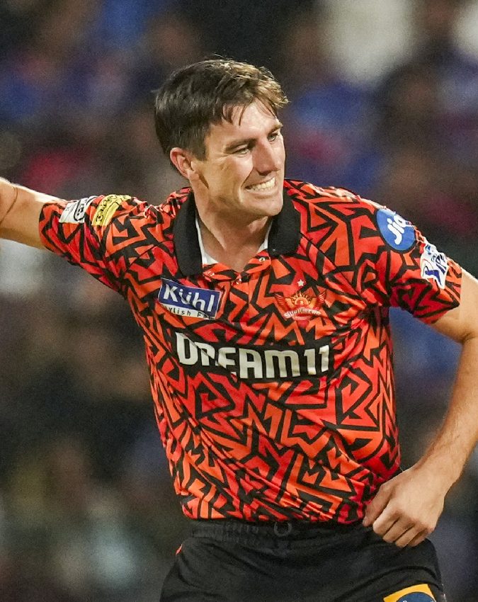 josh hazlewood and virat kohli-1-2-3-4