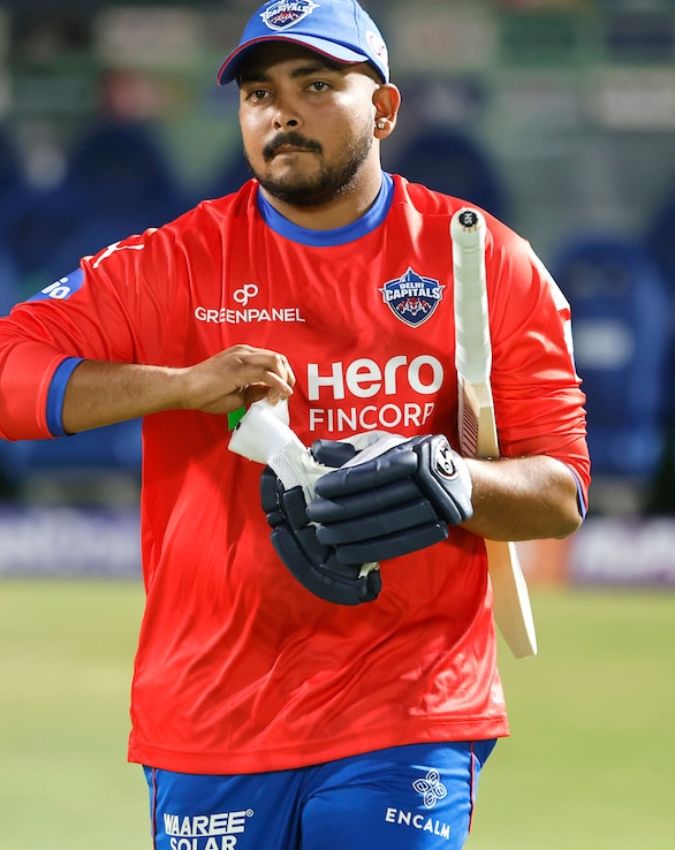 Prithvi Shaw (5) -1-2