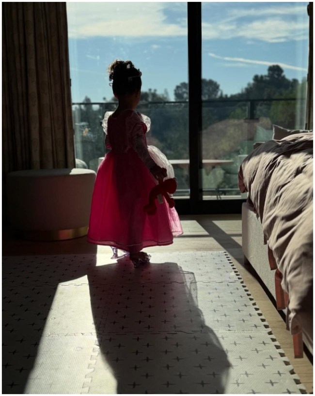 Priyanka Chopra-1-2-3-4-5-6-7-8