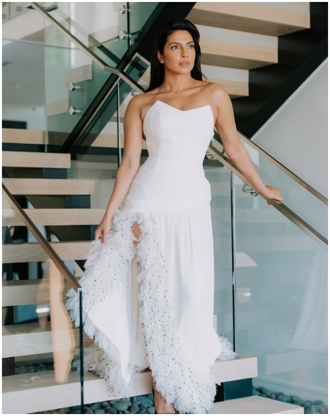 Priyanka Chopra Oscars 2026 look Priyanka Chopra Oscars 2026 look-1-2-3