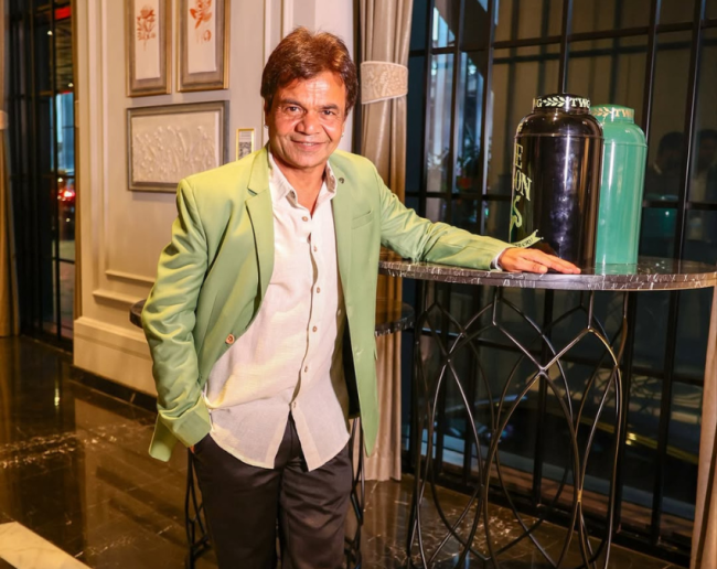 Rajpal yadav-1-2-3-4