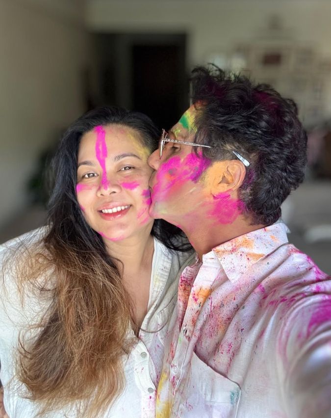 Randeep Hooda Holi celebration pics Randeep Hooda Holi celebration pics-1-2-3-4-5