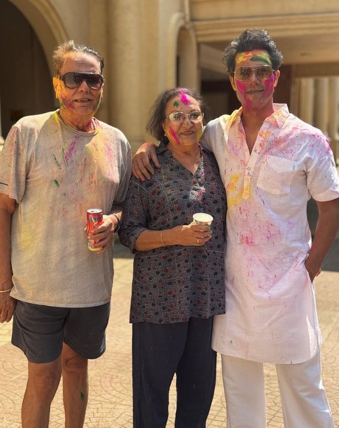Randeep Hooda Holi celebration pics-1-2-3