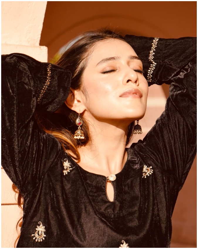 Rj Mahvash Rj Mahvash-1-2