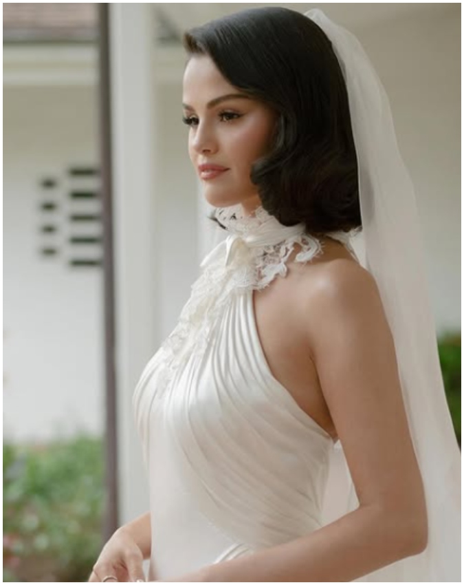 Selena Gomez-1-2-3-4-5