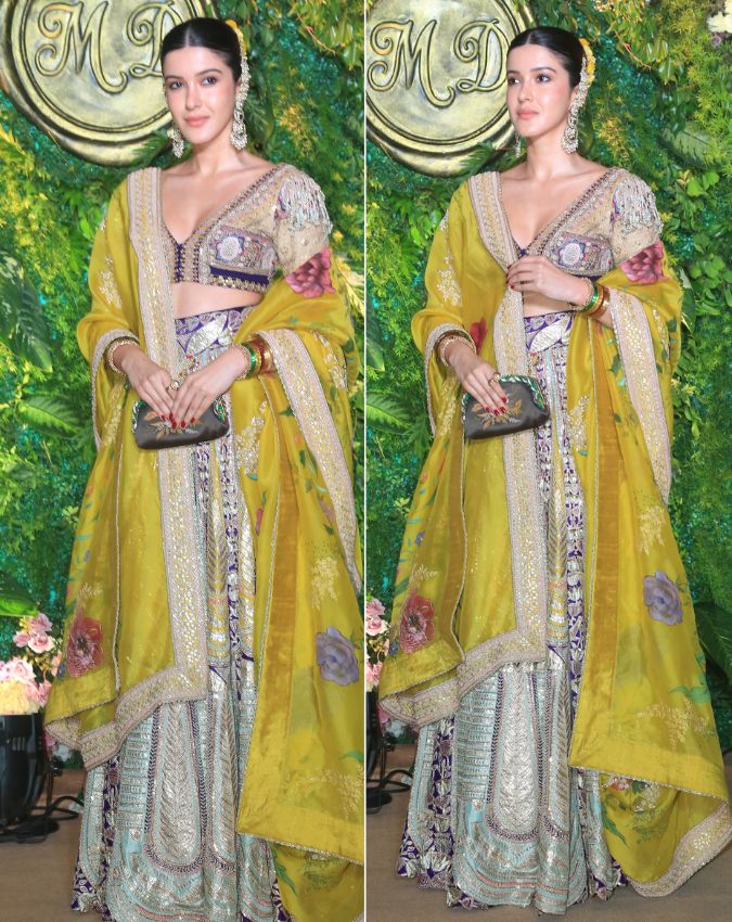 Bollywood Actress looks gorgeous At Event-1-2-3-4