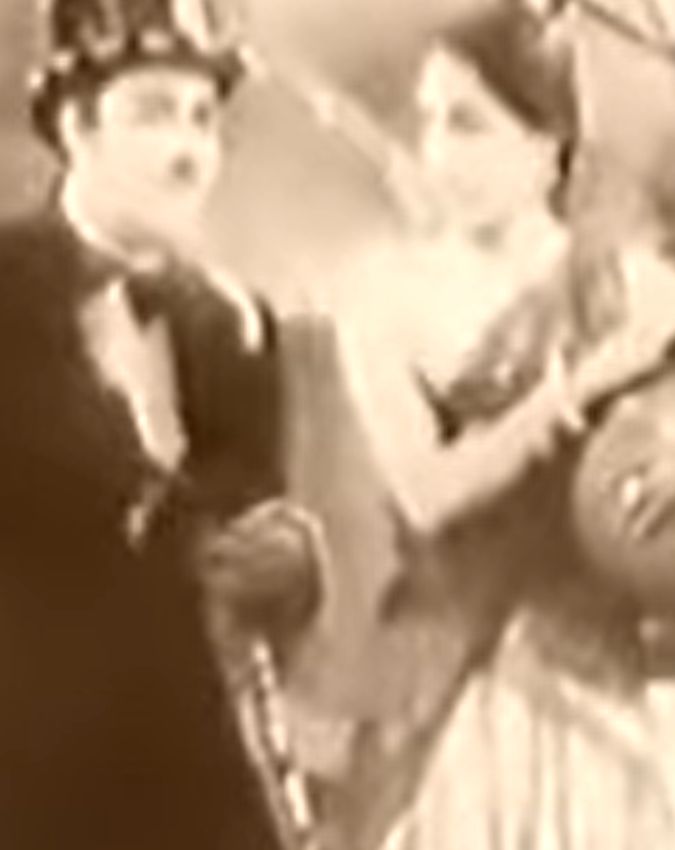 78 years old Song Aana Meri Jaan Sunday ke Sunday-1-2-3-4-5