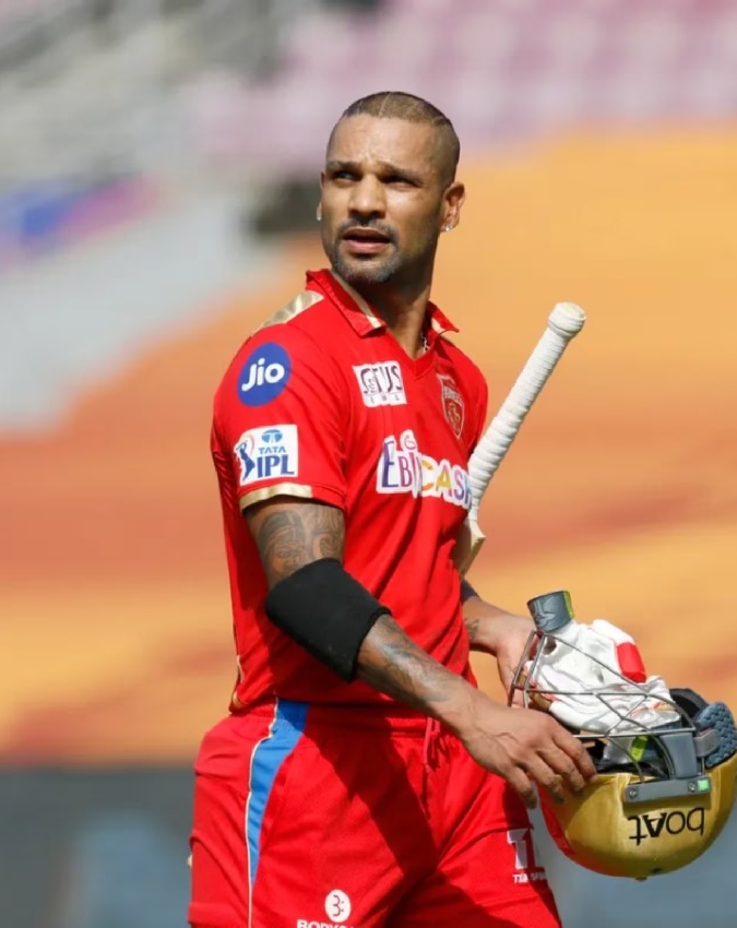 MS Dhoni and Suresh Raina-1-2-3-4