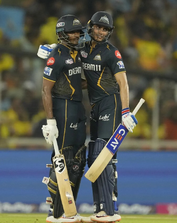 virat kohli and ab de villiers IPL-1-2-3-4-5