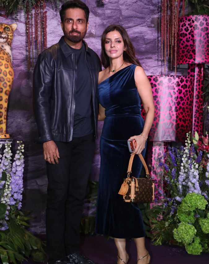 Celebs at Mohit Kamboj Daughter Birthday Celebration-1-2-3-4-5-6