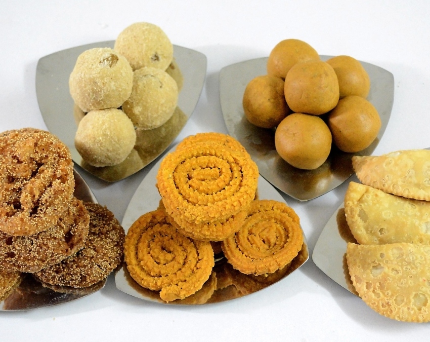 Should You Eat Sweets Before Or After Meals Should You Eat Sweets Before Or After Meals-1-2-3-4-5-6-7-8