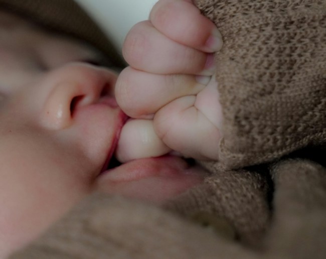Thumb Sucking In Babies-1-2-3