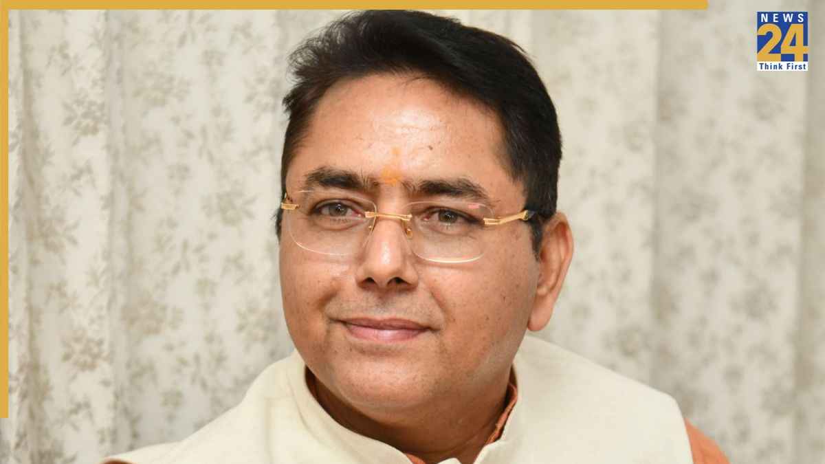 अमित शाह अपने दौरे के दौरान पंजाब की अर्थव्यवस्था, किसानों, बाढ़, उद्योगों और नशों के खिलाफ जंग से जुड़े छह अहम सवालों के जवाब दें: अमन अरोड़ा
