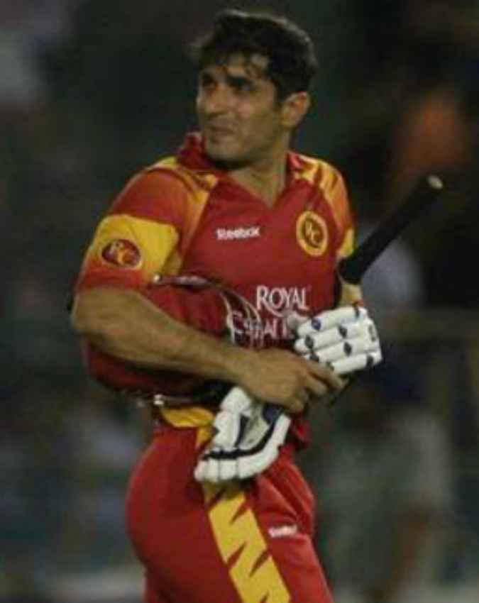 RCB में खेल चुके हैं पाक खिलाड़ी