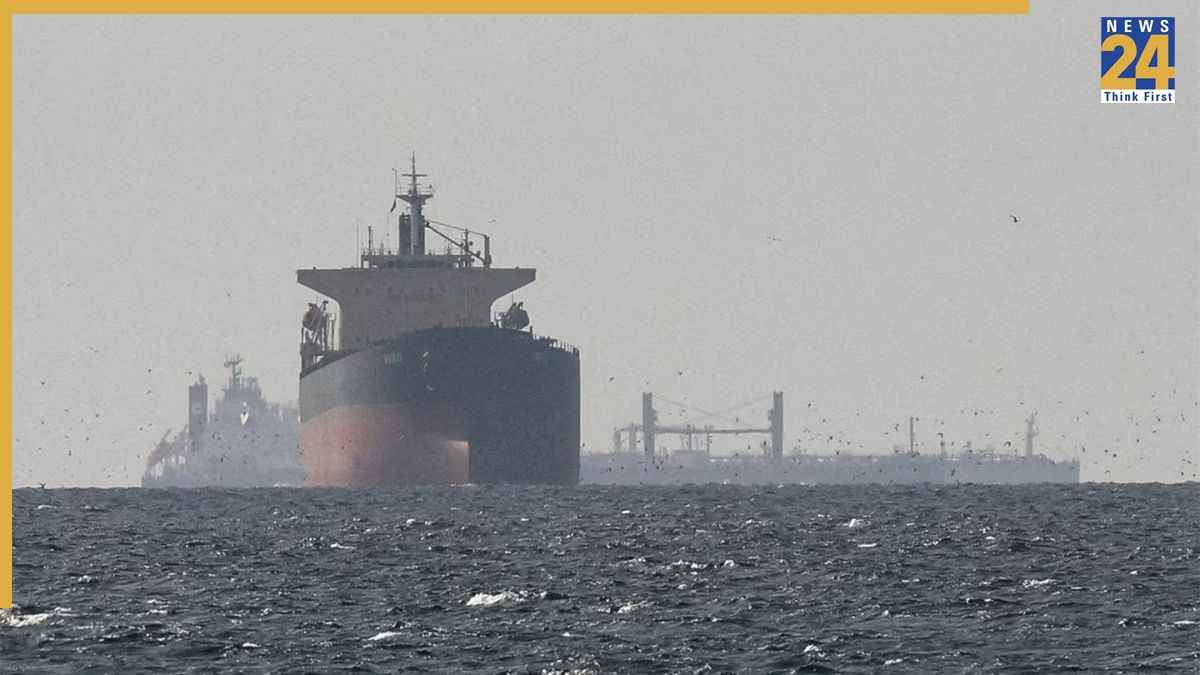 गुडन्यूज! भारत की ओर बढ़ रहे 94,000 मीट्रिक टन LPG से भरे दो जहाज, सरकार ने दी अहम जानकारी