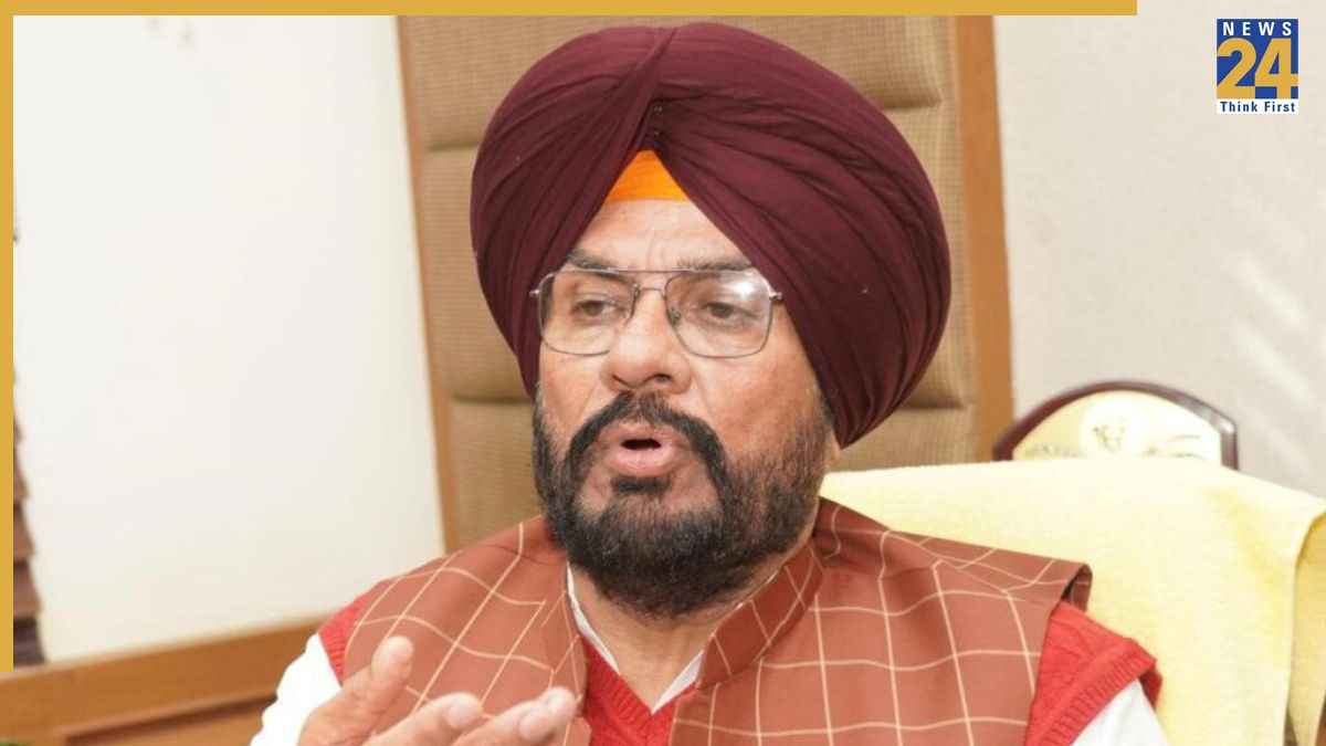 विपक्ष पंजाब के लोगों को गुमराह करने के लिए 10 लाख रुपये की स्वास्थ्य योजना के बारे में गलत प्रचार कर रहा है: डॉ. बलबीर सिंह