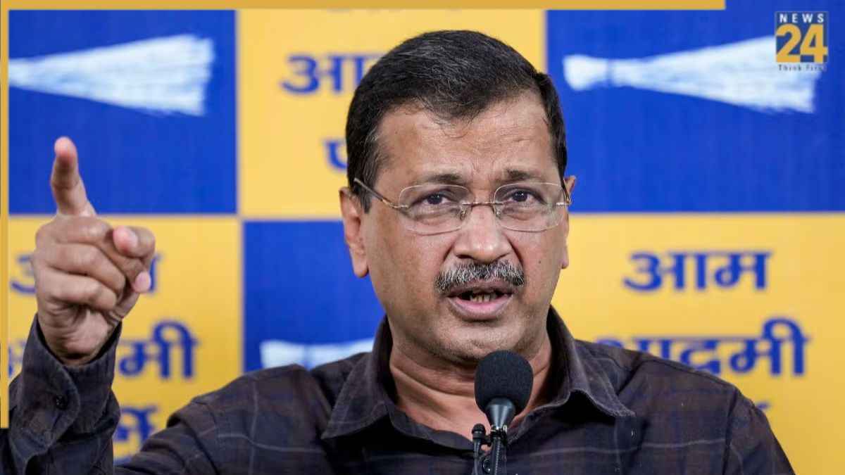 मोदी सरकार ने टिकटों पर लगी सीमा हटाकर हवाई यात्रा मिडिल क्लास की पहुंच से किया बाहर- अरविंद केजरीवाल