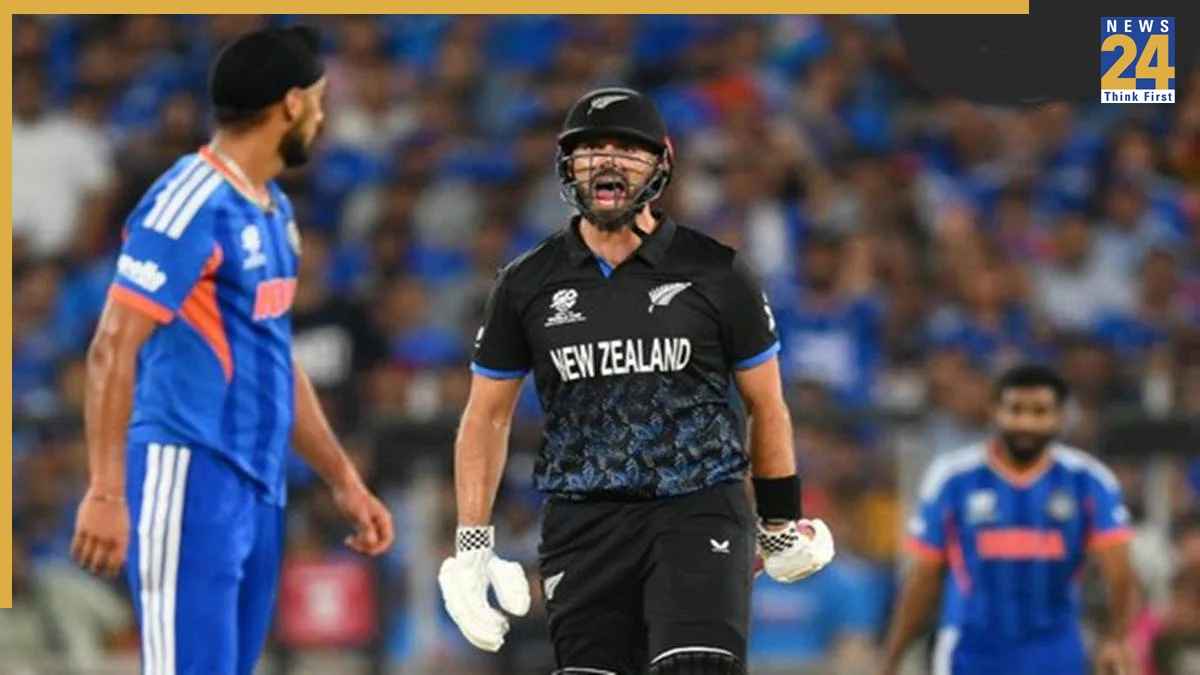 IND vs NZ: फाइनल में अर्शदीप सिंह से मैदान पर ही भिड़ गए डेरिल मिचेल, कप्तान सूर्या को करना पड़ा बीच-बचाव