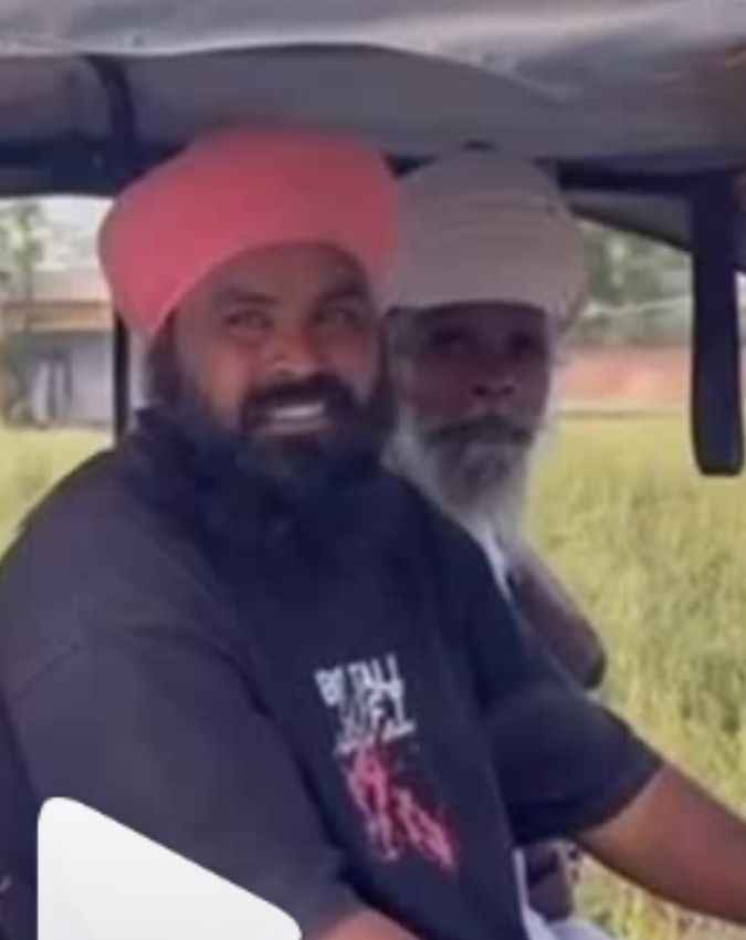 ऑटो ड्राइवर का इमोशनल बयान