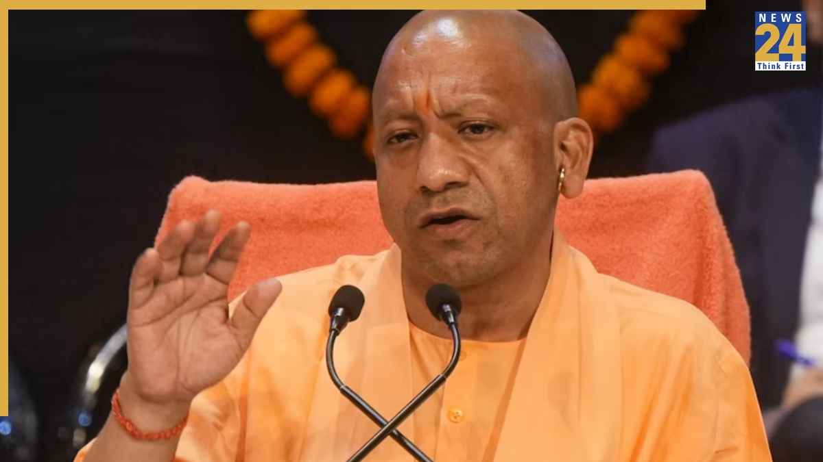 government employees in UP Yogi