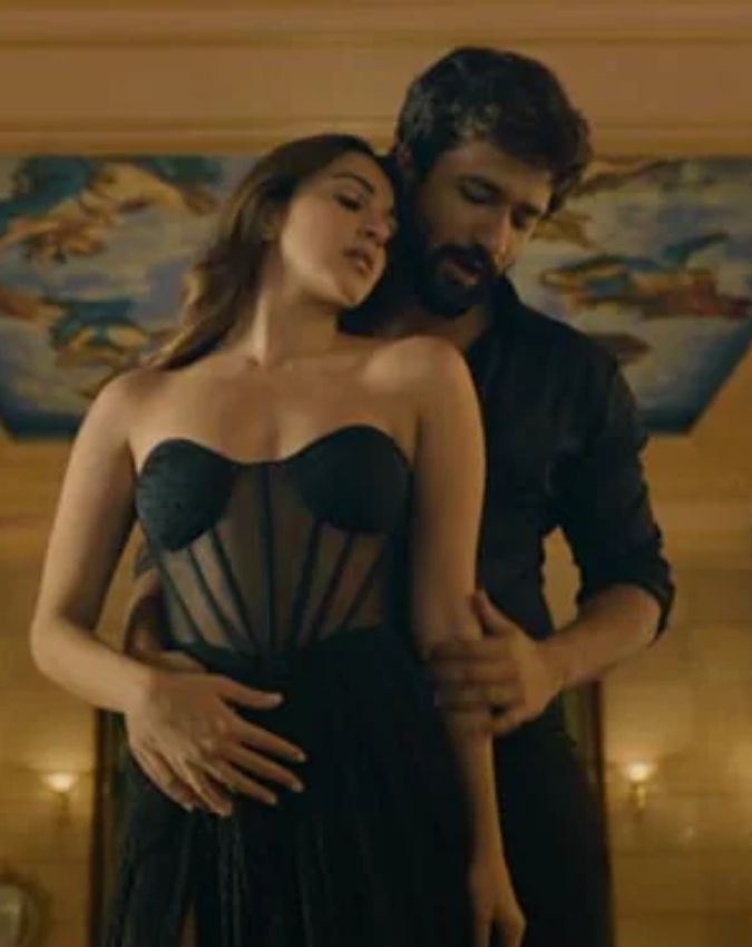 toxic kiara advani toxic tabahi song yash kiara Advani hot look-1-2-3-4-5-6