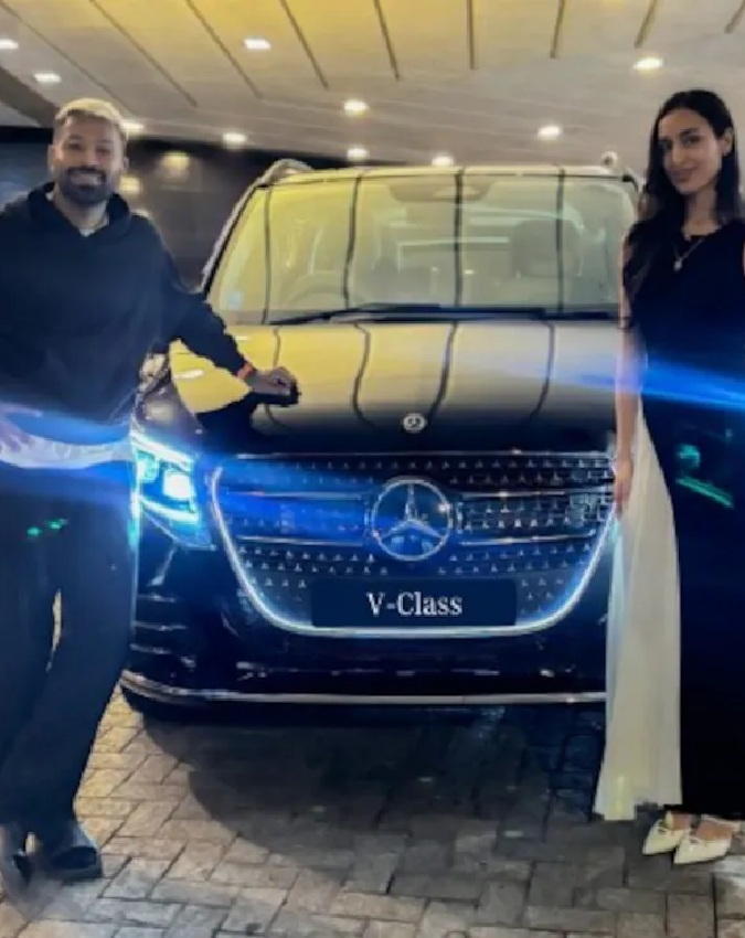 hardik pandya with girlfriend hardik pandya with girlfriend-1-2-3