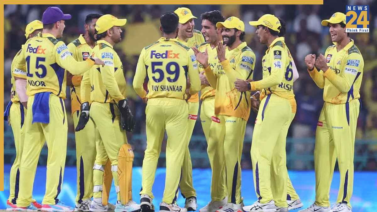 IPL 2026 से पहले CSK को लगा बड़ा झटका, स्टार खिलाड़ी हुआ शुरुआत मैचों से बाहर