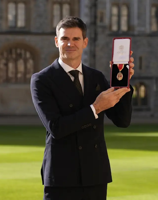 England Cricket Team-1-2-3