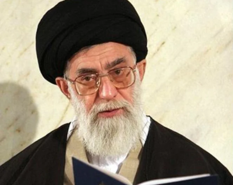 khamenai Elnaaz -1-2