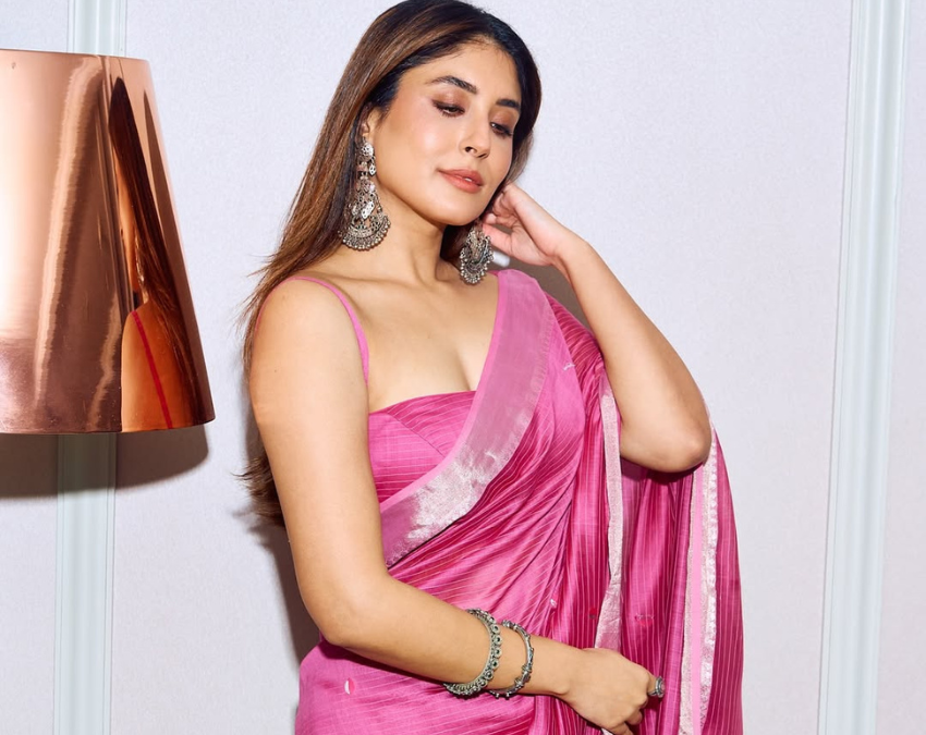 Kritika Kamra and Gaurav Kapoor-1-2-3-4-5-6