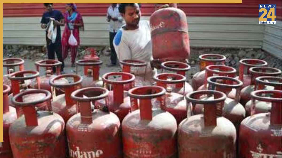 LPG Cylinder New Rule: आधार कार्ड के ब‍िना नहीं म‍िलेगा LPG स‍िलेंडर, जानें स‍िलेंडर बुक‍िंग के नए न‍ियम