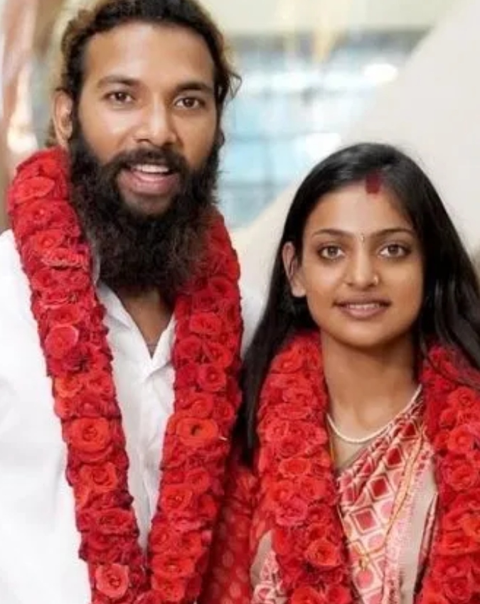 Monalisa marriage muslim boyfriend Farman khan-1-2