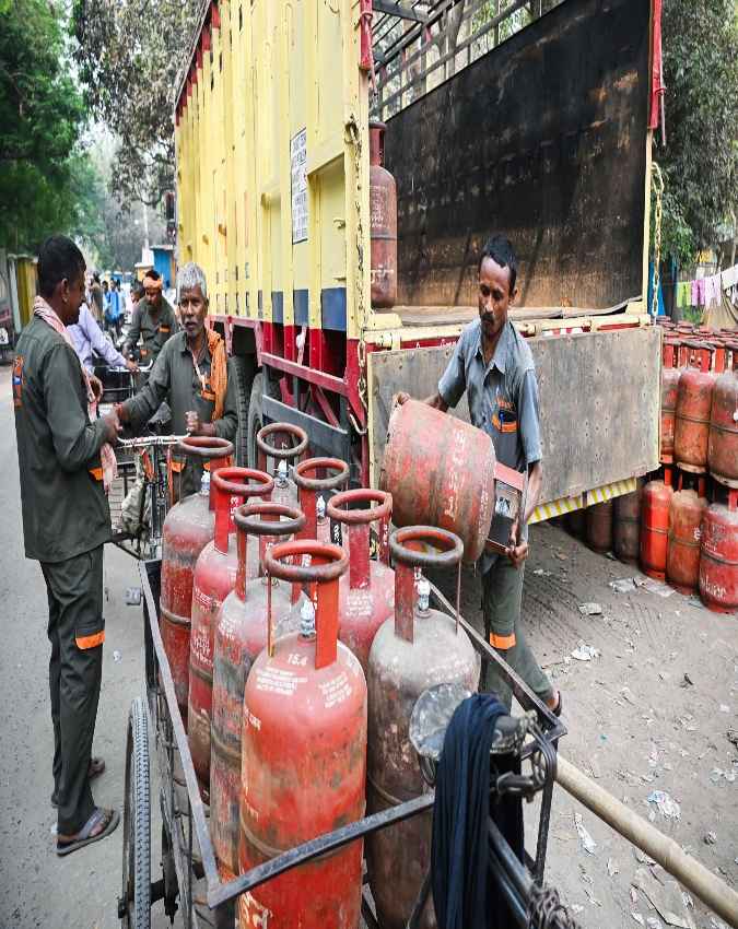 सिलेंडर के आकार और वजन के पीछे थी क्या वजह?