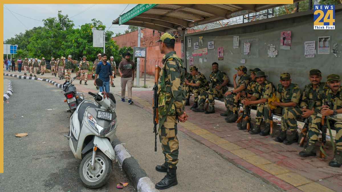 राज्यसभा में उठा पैरा मिलिट्री में प्रमोशन का मामला, 15 साल तक एक ही पद पर रहते हुए अधिकारी हो जाते हैं रिटायर