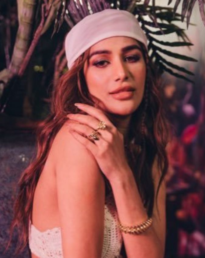 Poonam pandey birthday-1-2-3-4-5-6-7