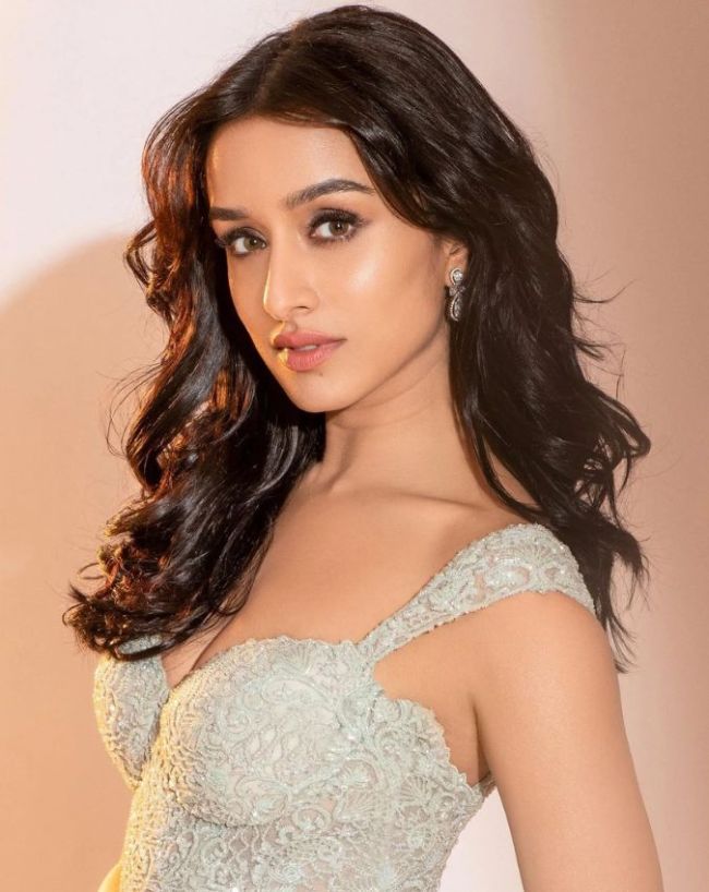 Shraddha Kapoor Birthday-1-2-3-4