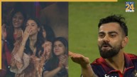 virat kohli flying kiss to anushka sharma